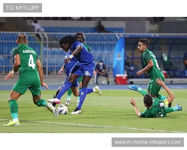 亚冠赛场东西亚战术差异明显,东亚注重传控西亚强调身体对抗